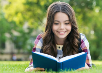 जानिए, कैसे डालें बच्चों में किताबें पढ़ने की आदत